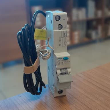 adc232z  hager rcbo 1m 1p 6ka c-32a 30ma ac - 21 usd
