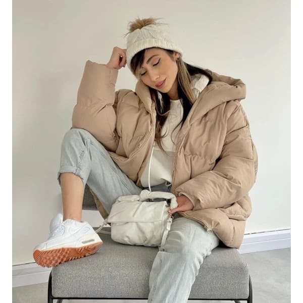 mont - 15.99 ~ 16 usd $