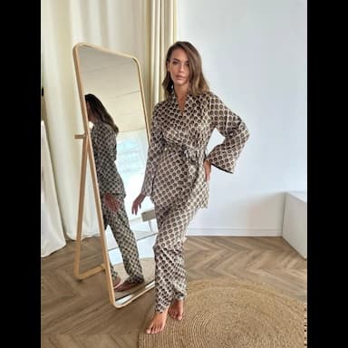 kadın pijama takımı - 18.99 usd