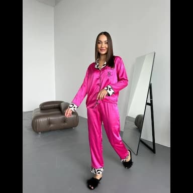 kadın pijama takımı - 14.99 usd